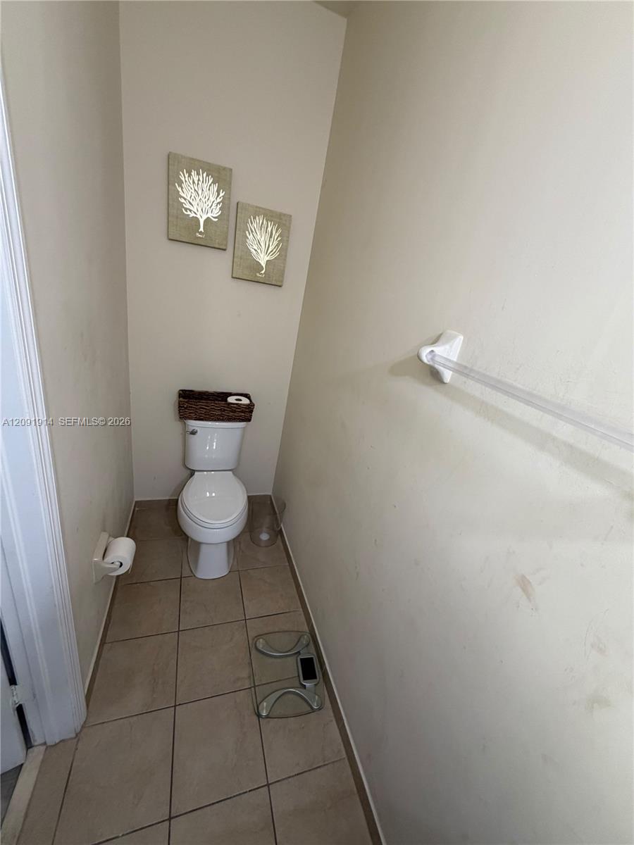 3515 W 89th Place