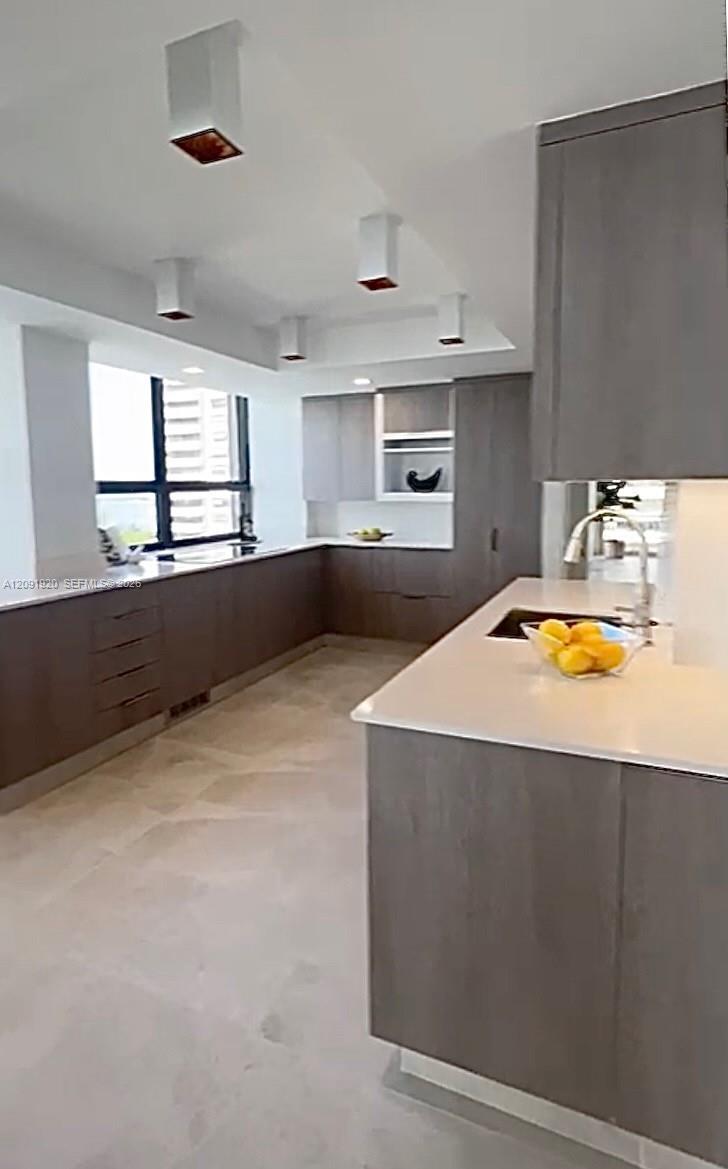 3 Grove Isle Drive