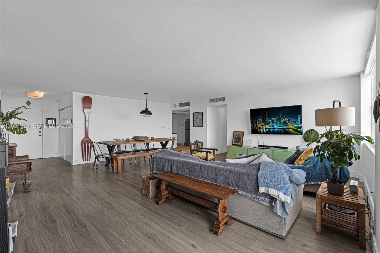 2100 Sans Souci Boulevard