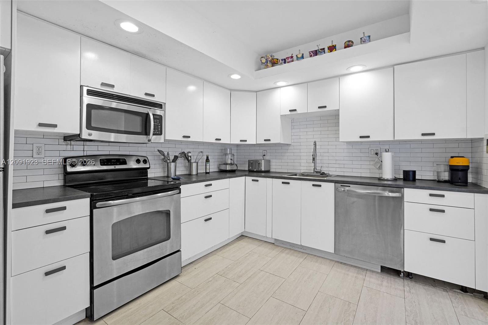 2100 Sans Souci Boulevard