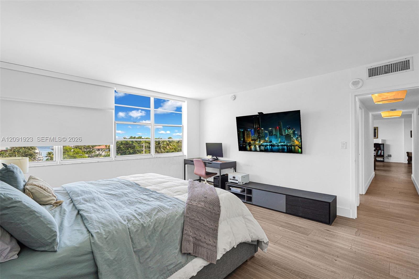 2100 Sans Souci Boulevard