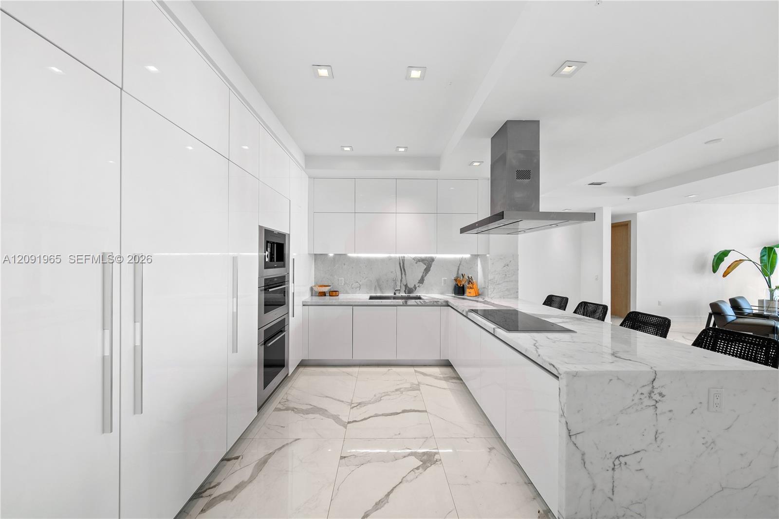 300 Sunny Isles Boulevard