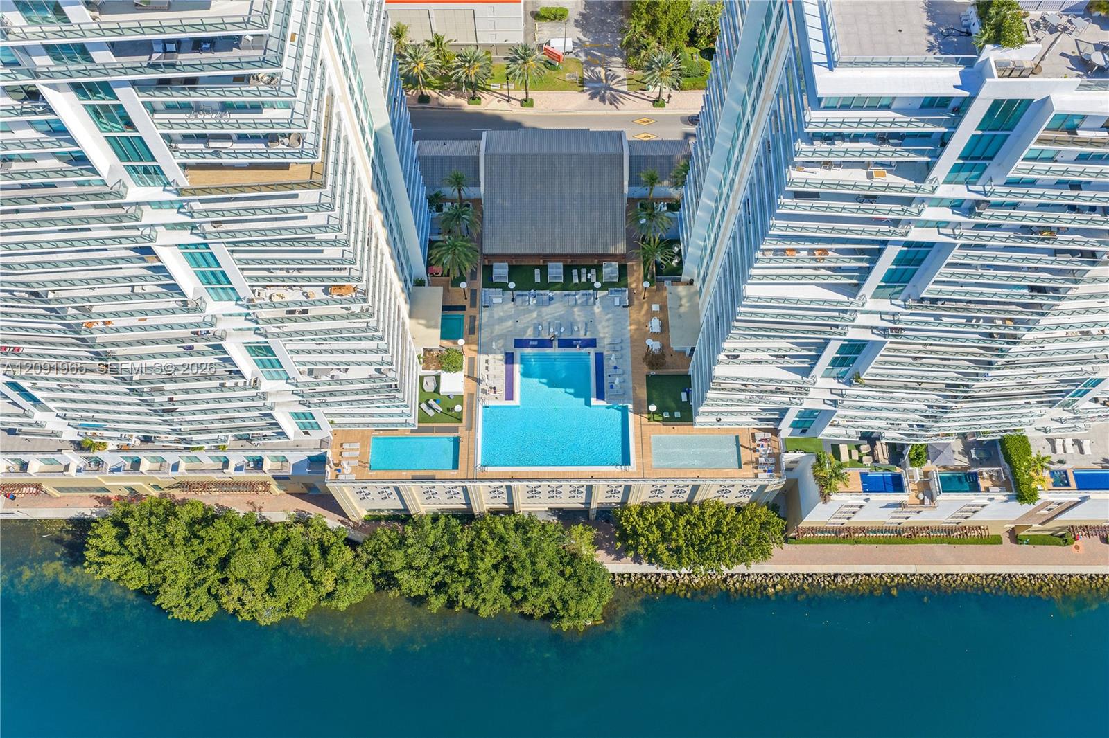 300 Sunny Isles Boulevard