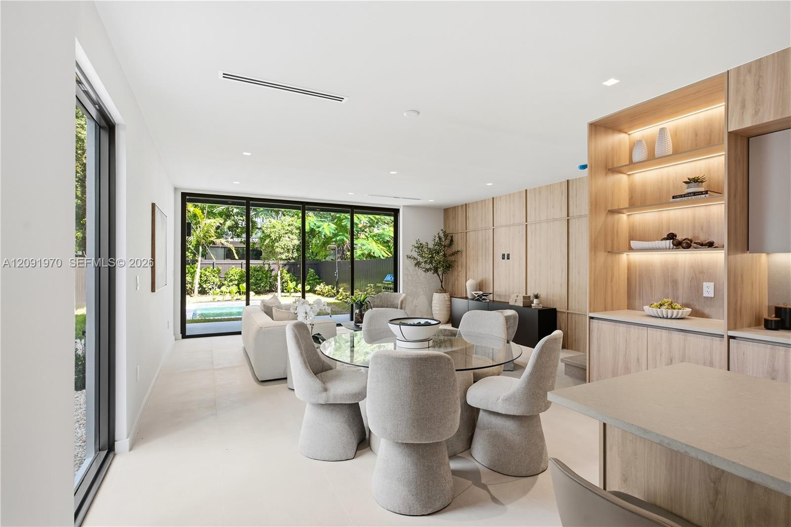 1017 SW 13th Court