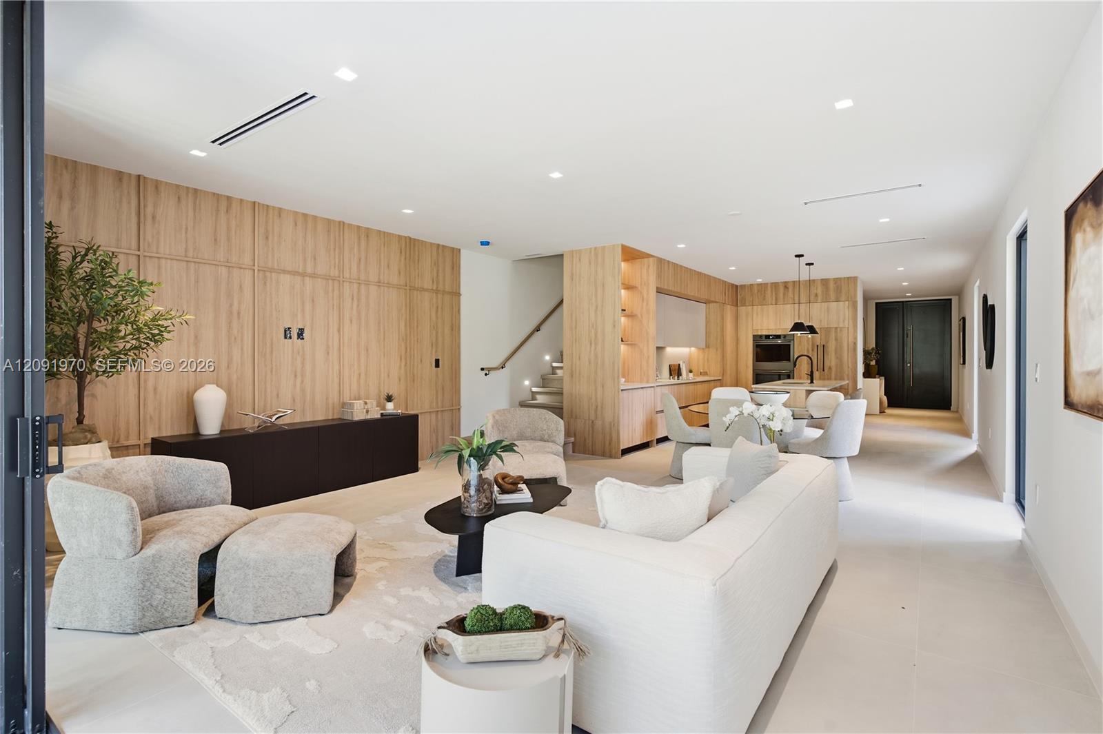 1017 SW 13th Court