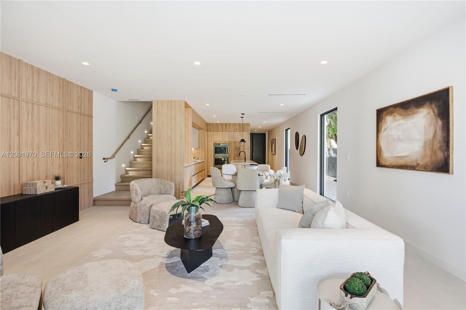 1017 SW 13th Court