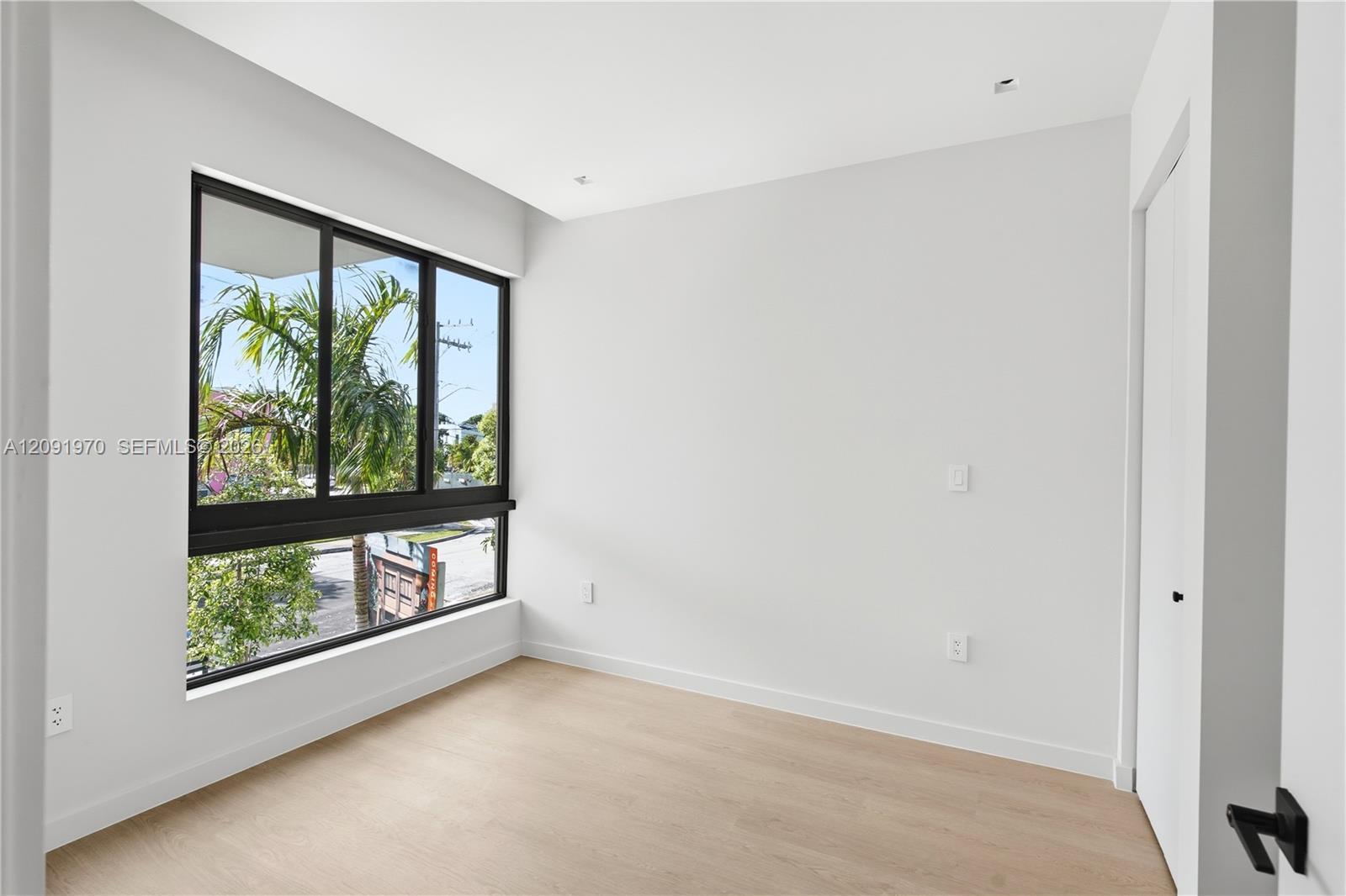 1017 SW 13th Court