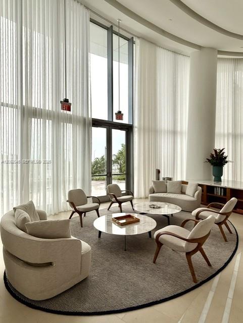 175 SE 25th Road gallery image #12