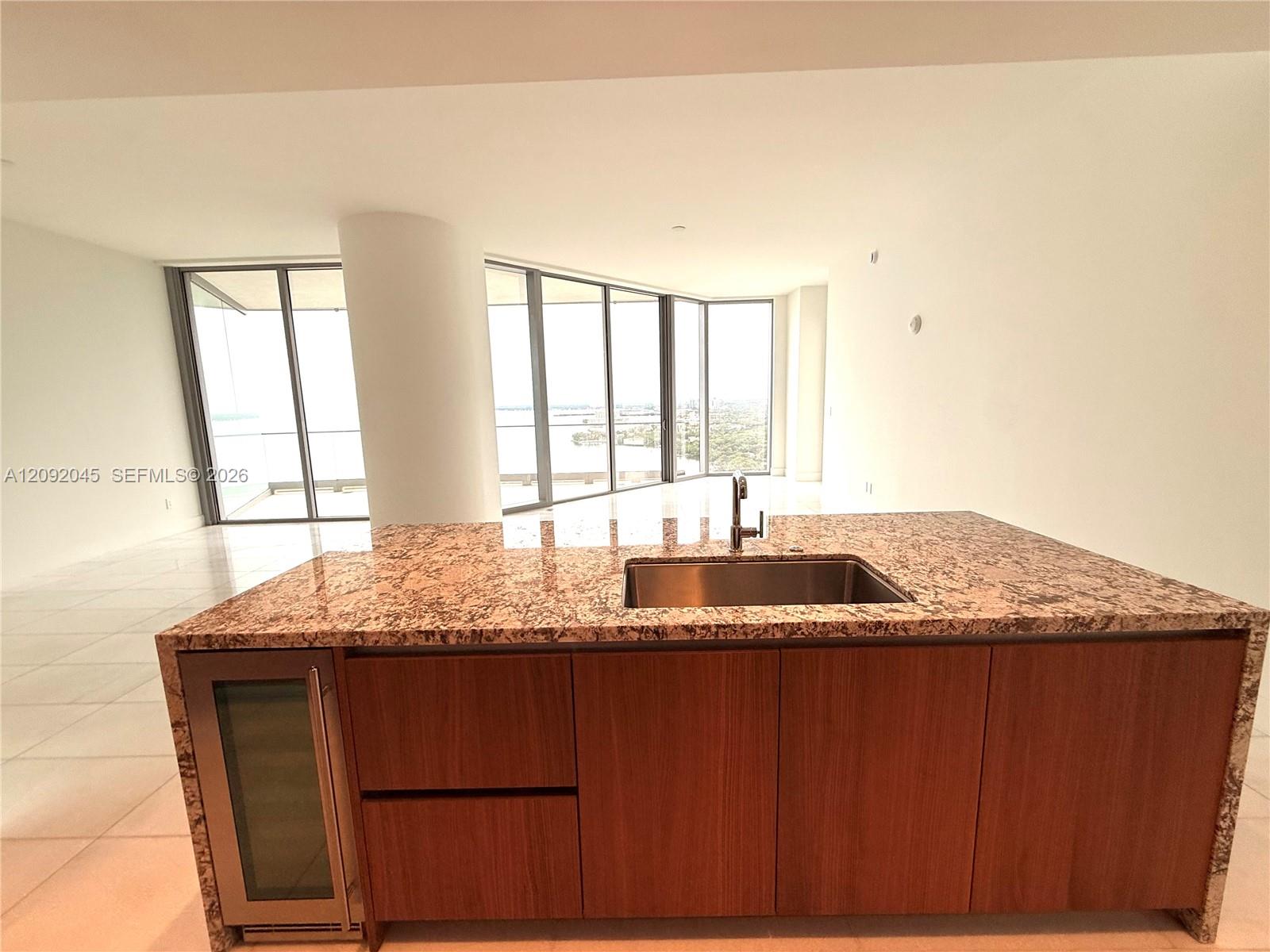 175 SE 25th Road gallery image #21