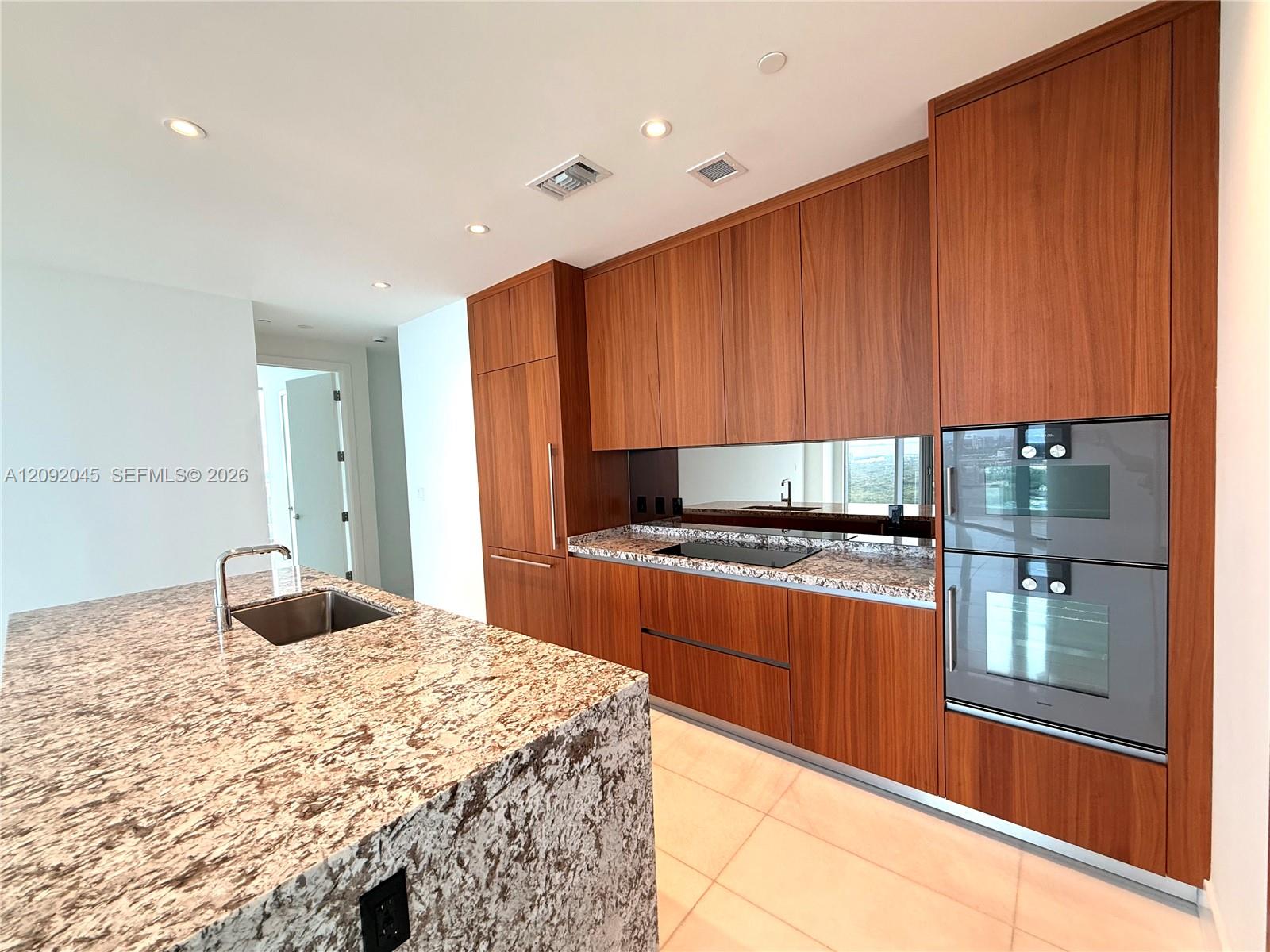 175 SE 25th Road gallery image #22