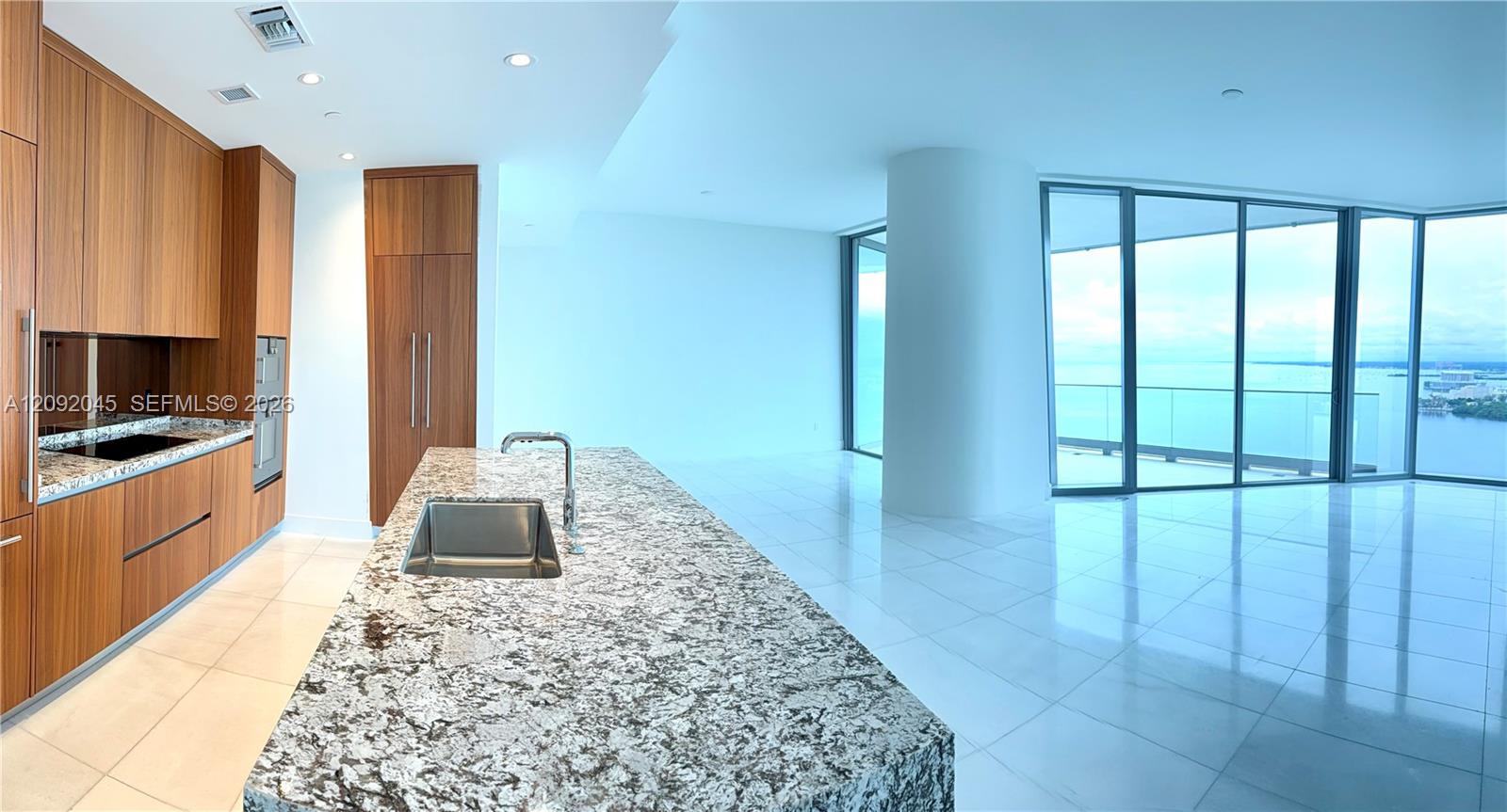 175 SE 25th Road gallery image #24