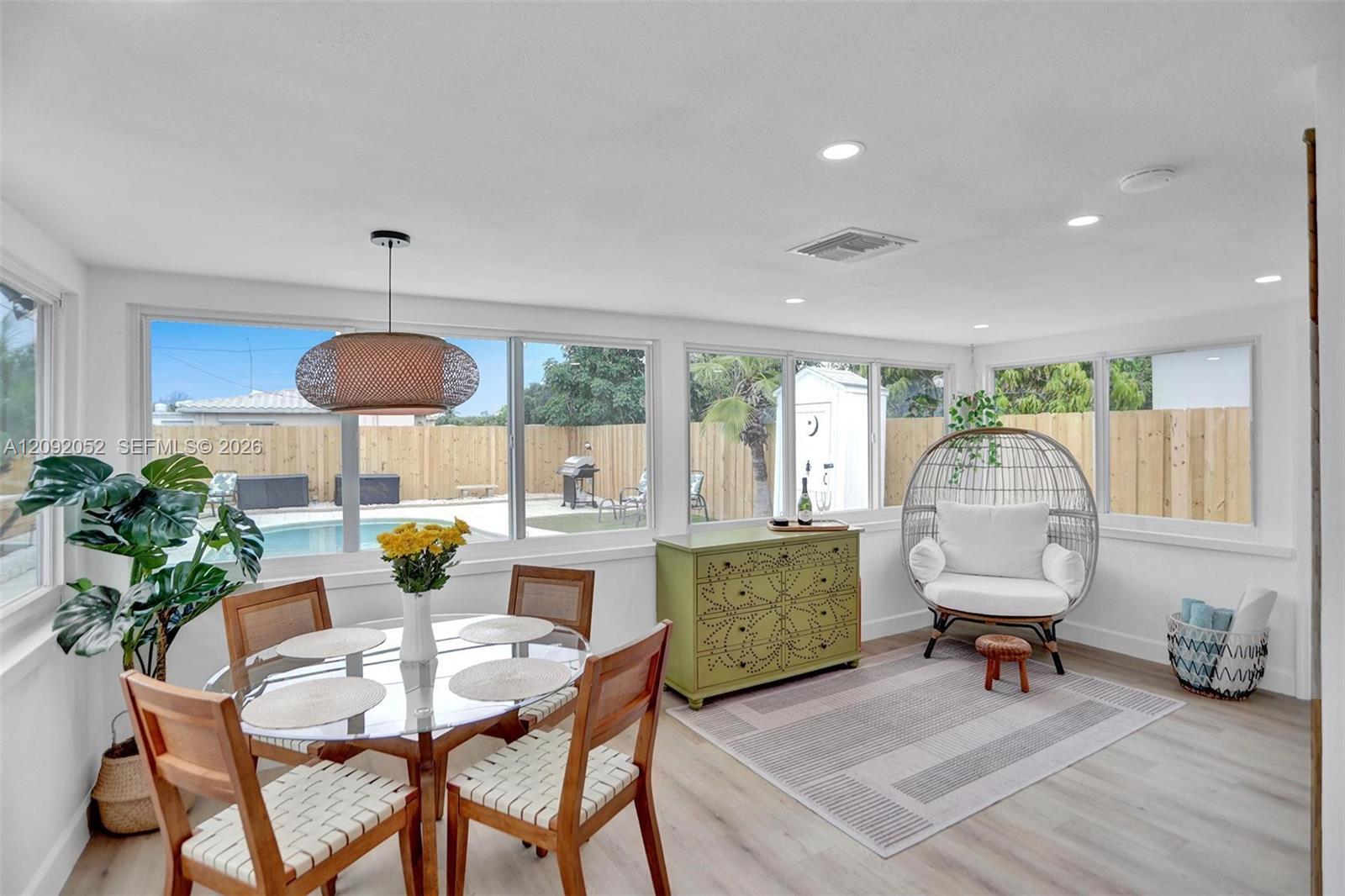 332 NW 45th Street gallery image #17