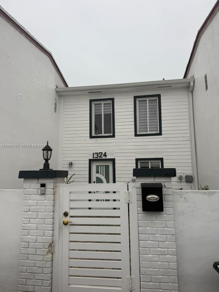 1324 W 71st Street