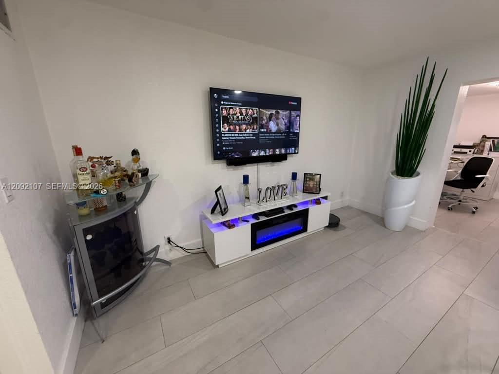 1324 W 71st Street