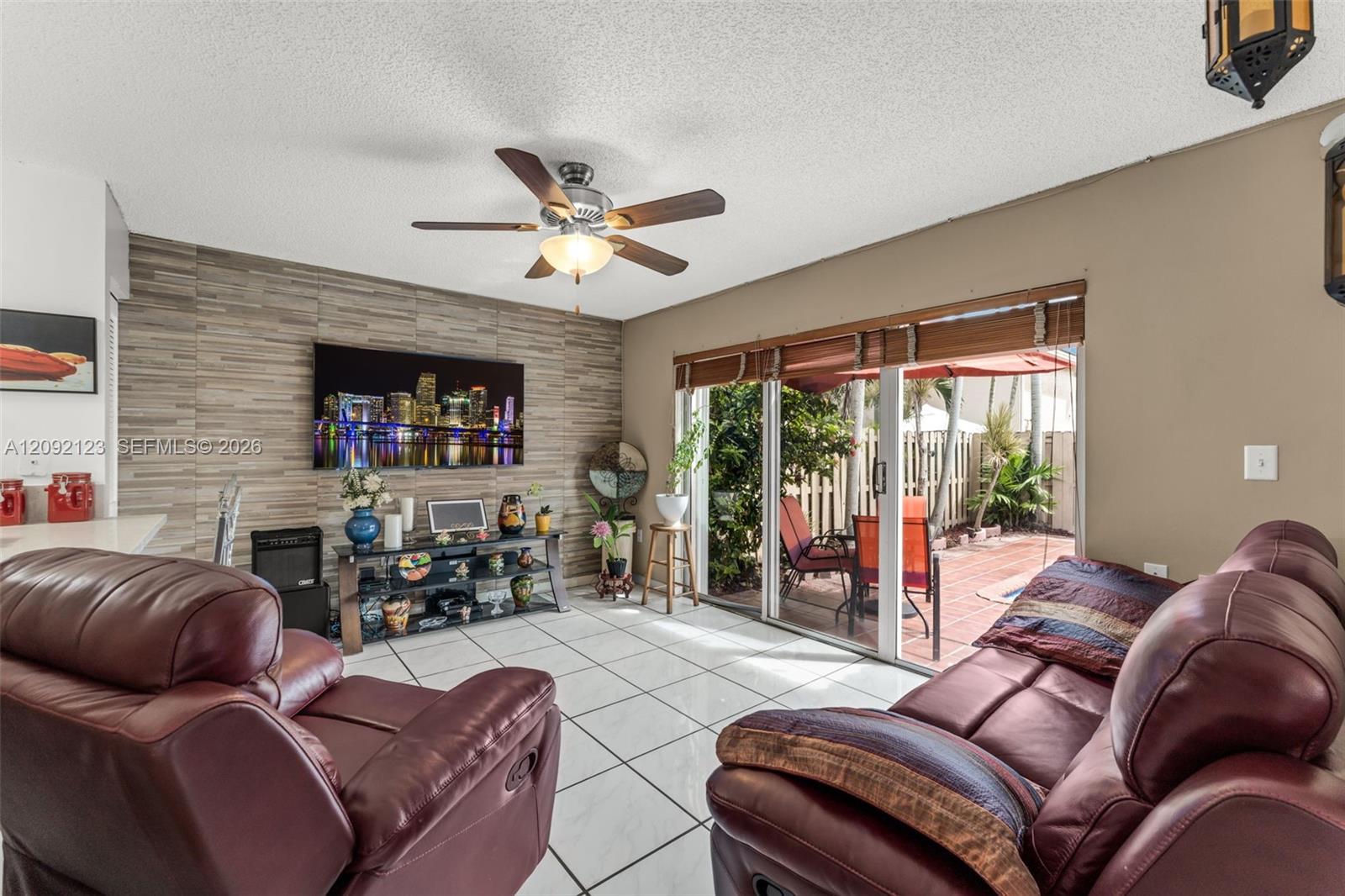 15362 SW 39th Lane