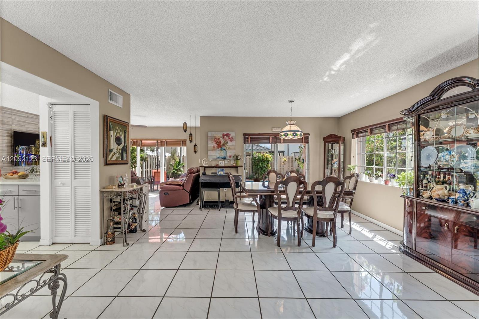 15362 SW 39th Lane