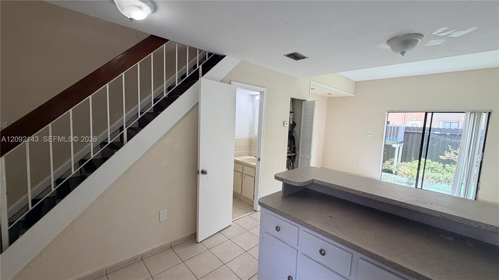 5712 W 25th Court