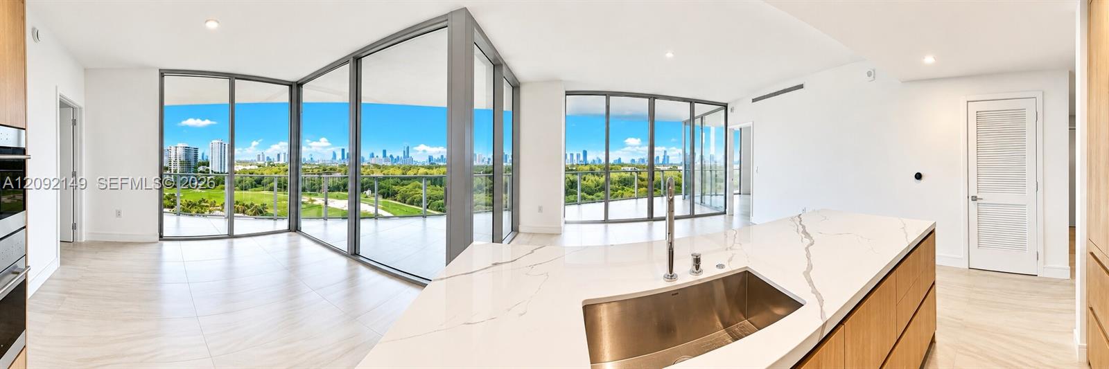 2411 Laguna Circle