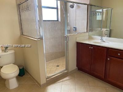 373 NE 37th Avenue