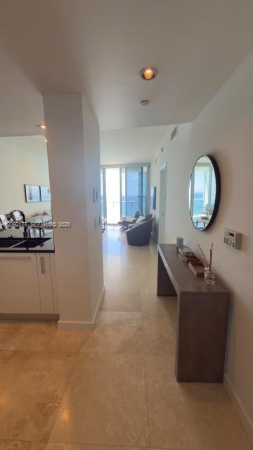 17121 Collins Avenue