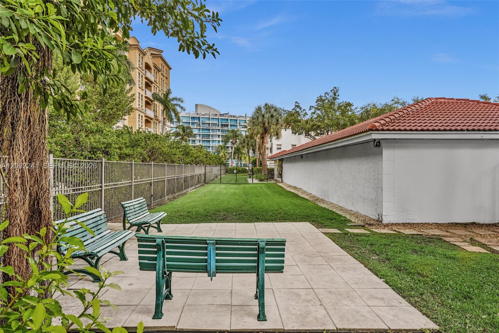 3125 NE 184th Street