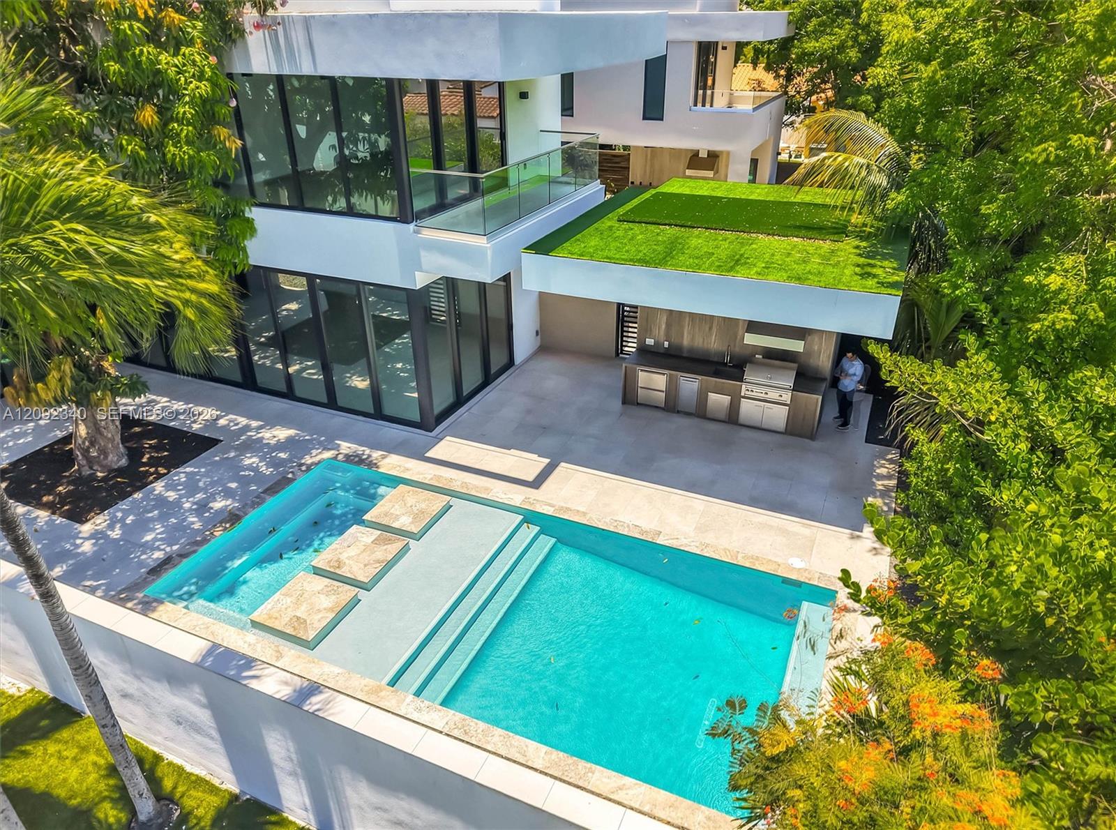 125 SW 29th Road gallery image #1