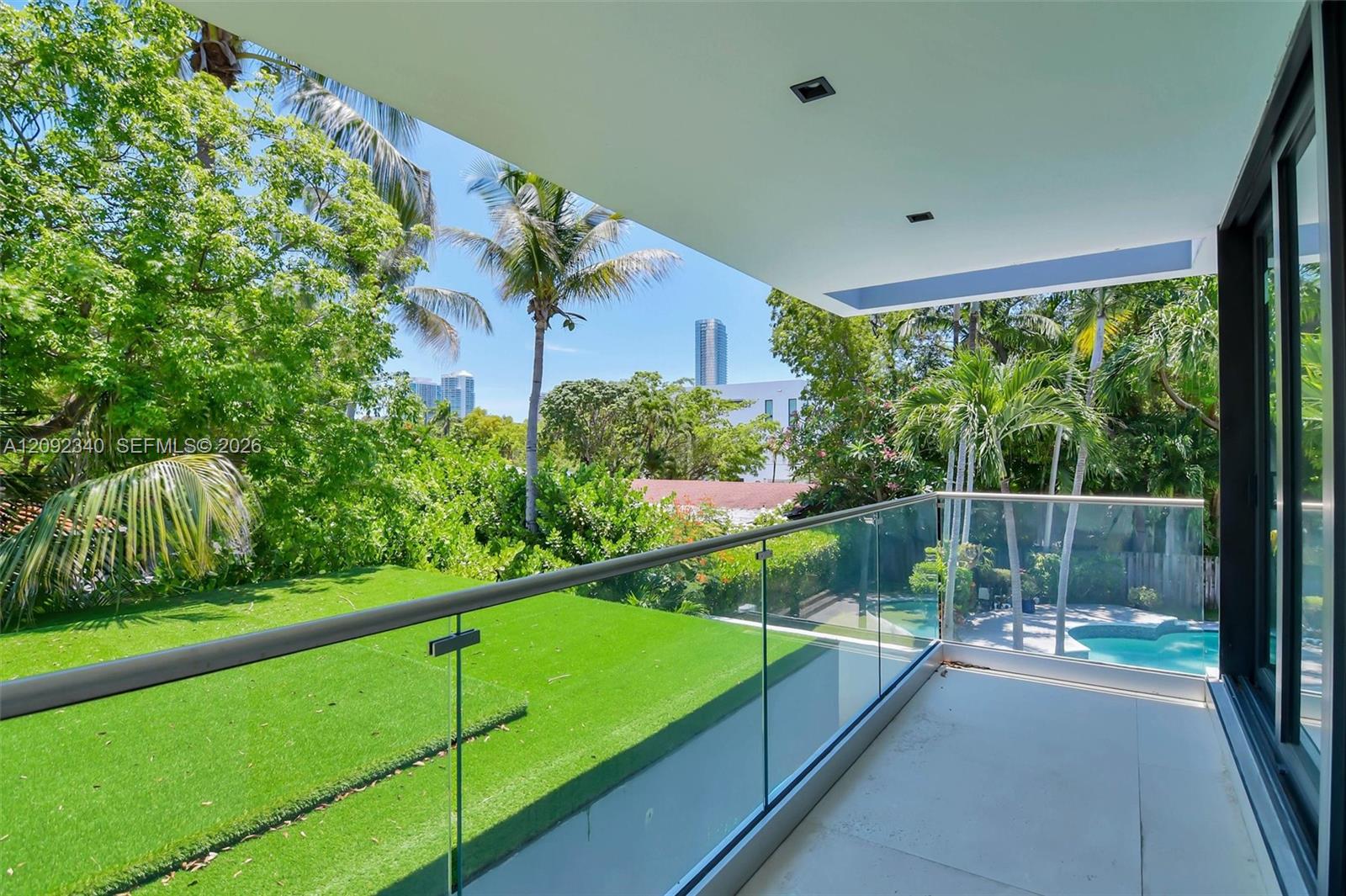 125 SW 29th Road gallery image #15