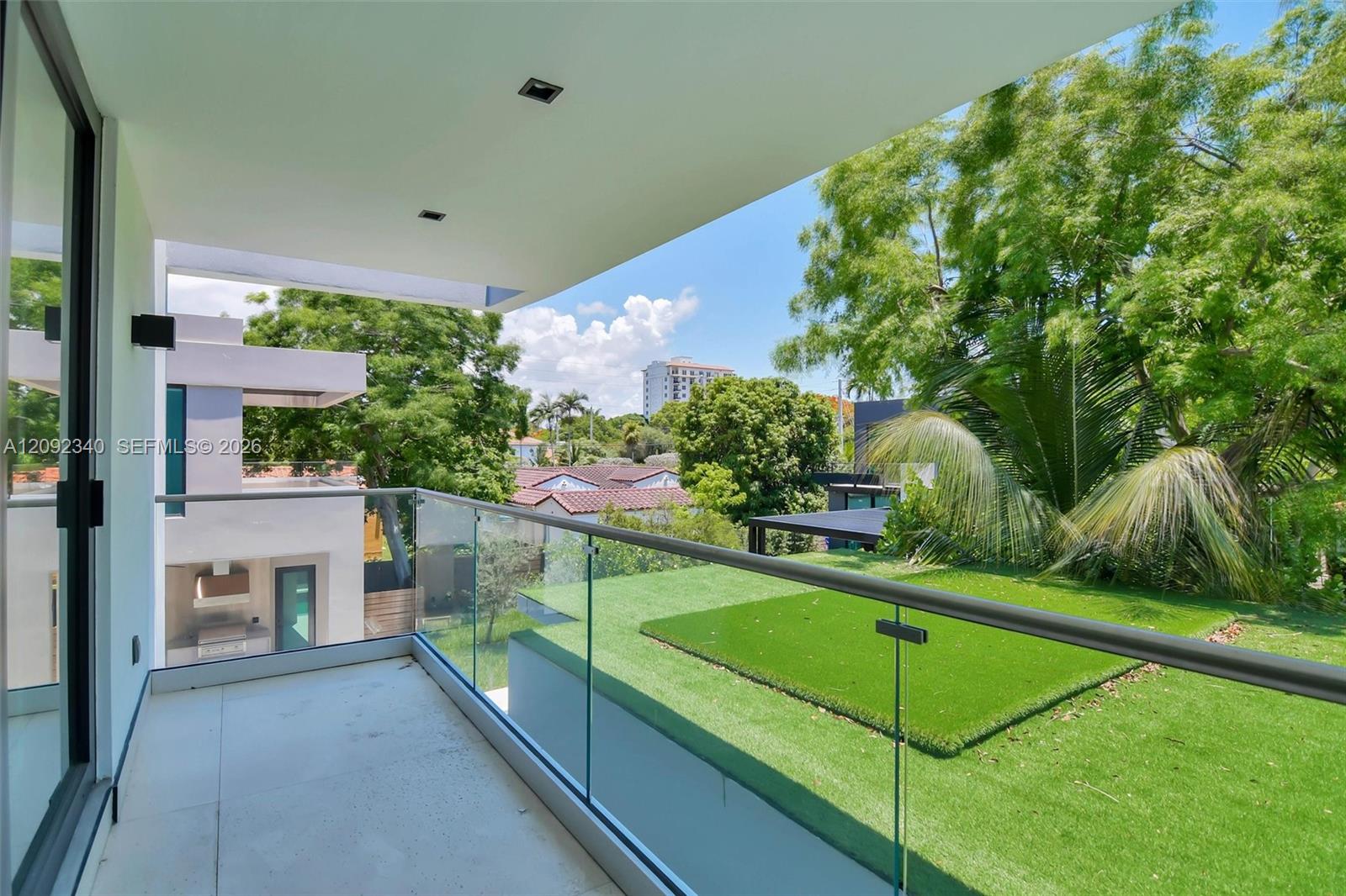 125 SW 29th Road gallery image #17