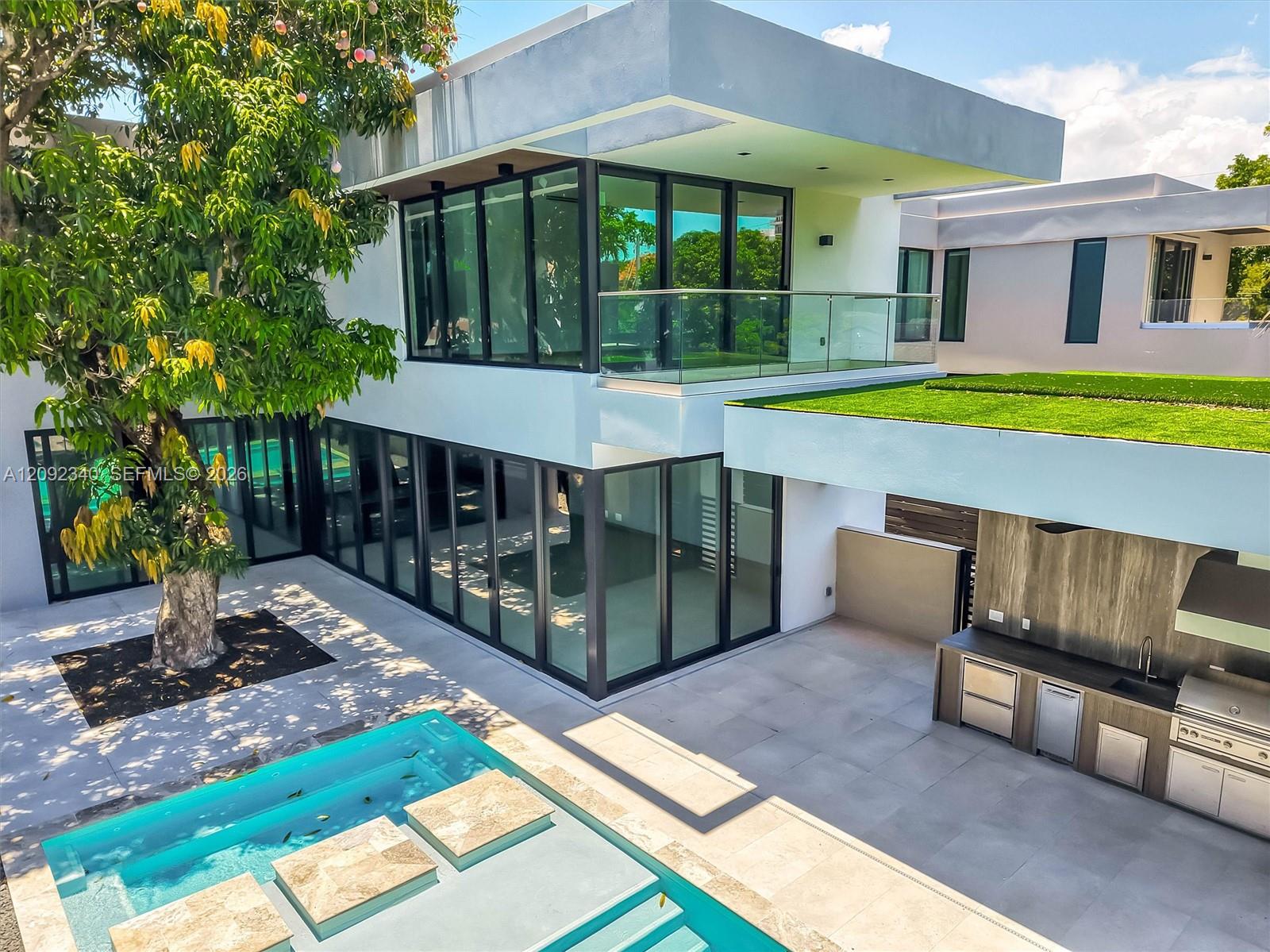 125 SW 29th Road gallery image #2