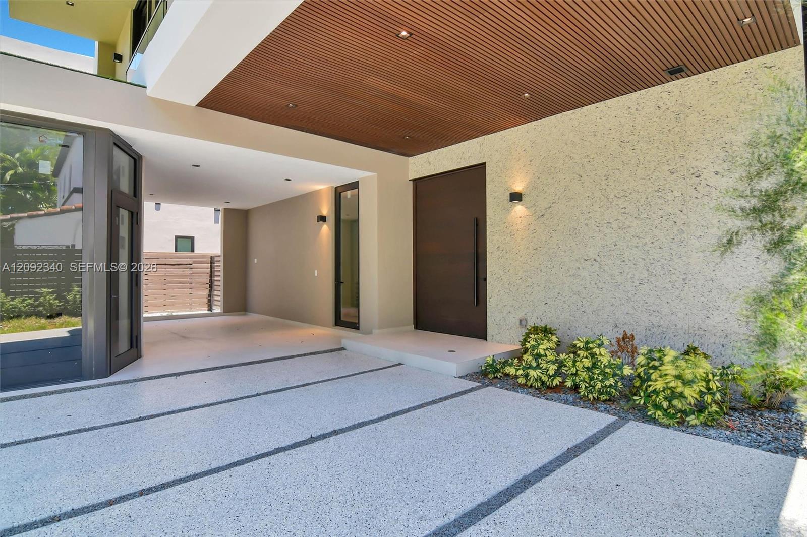 125 SW 29th Road gallery image #20