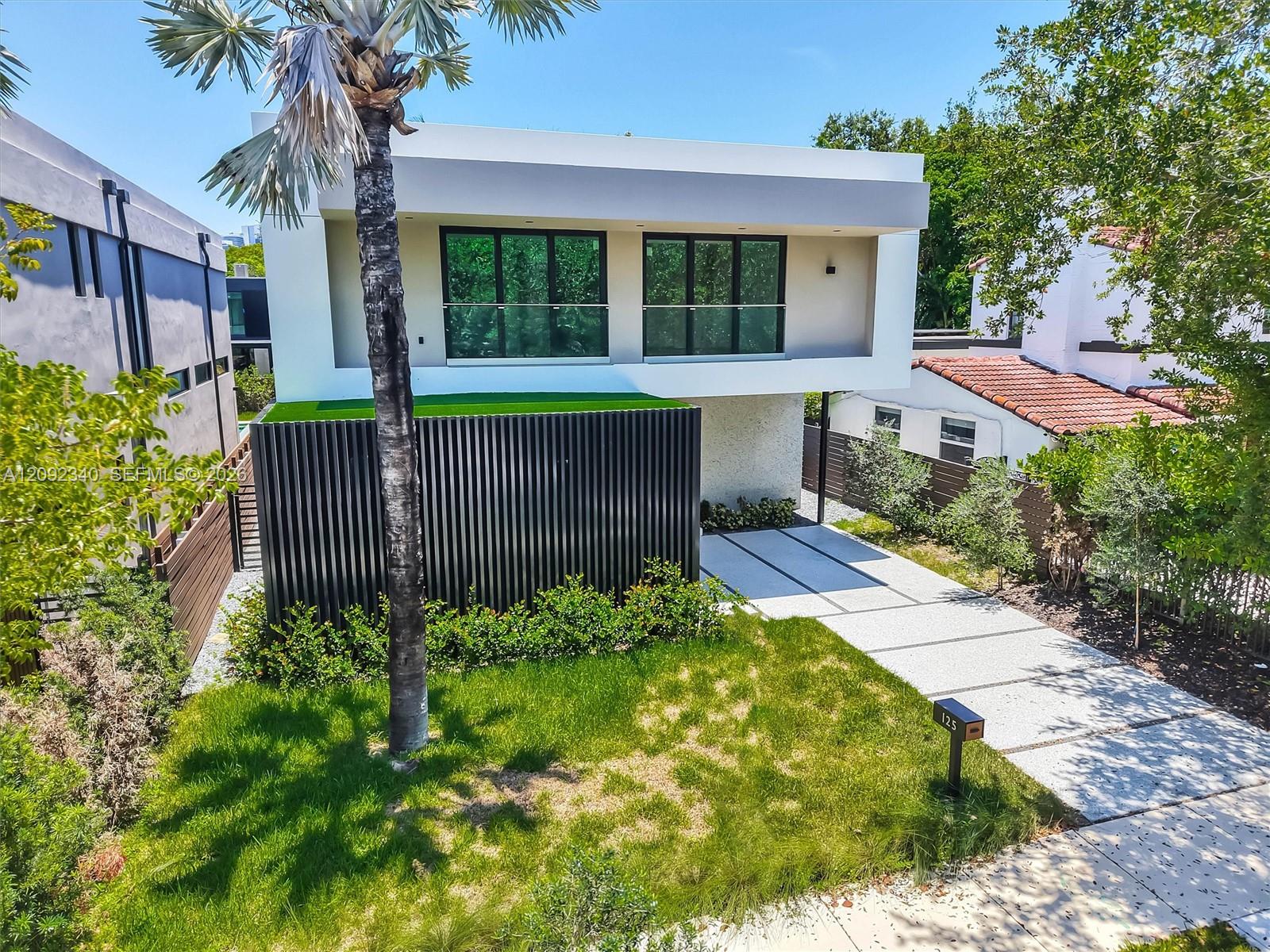 125 SW 29th Road gallery image #21