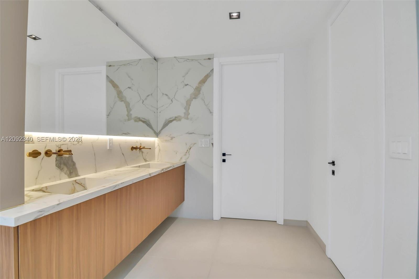 125 SW 29th Road gallery image #49