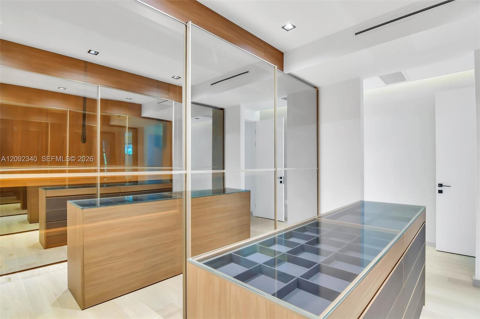 125 SW 29th Road gallery image #55