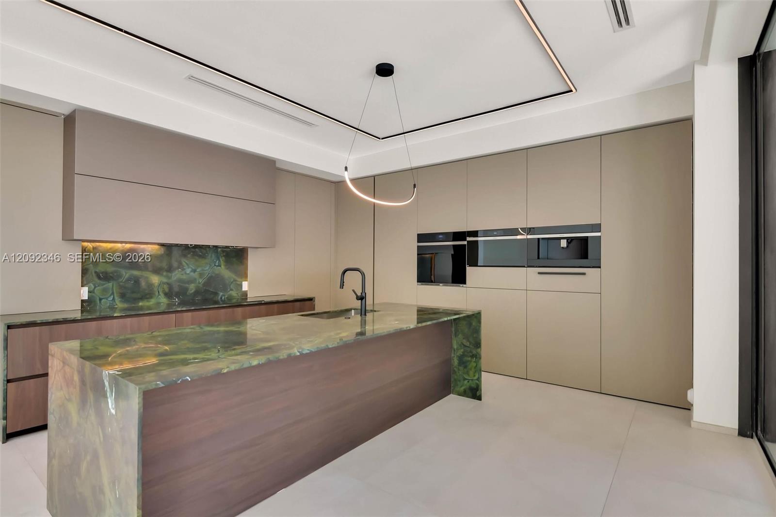 135 SW 29th Road gallery image #10