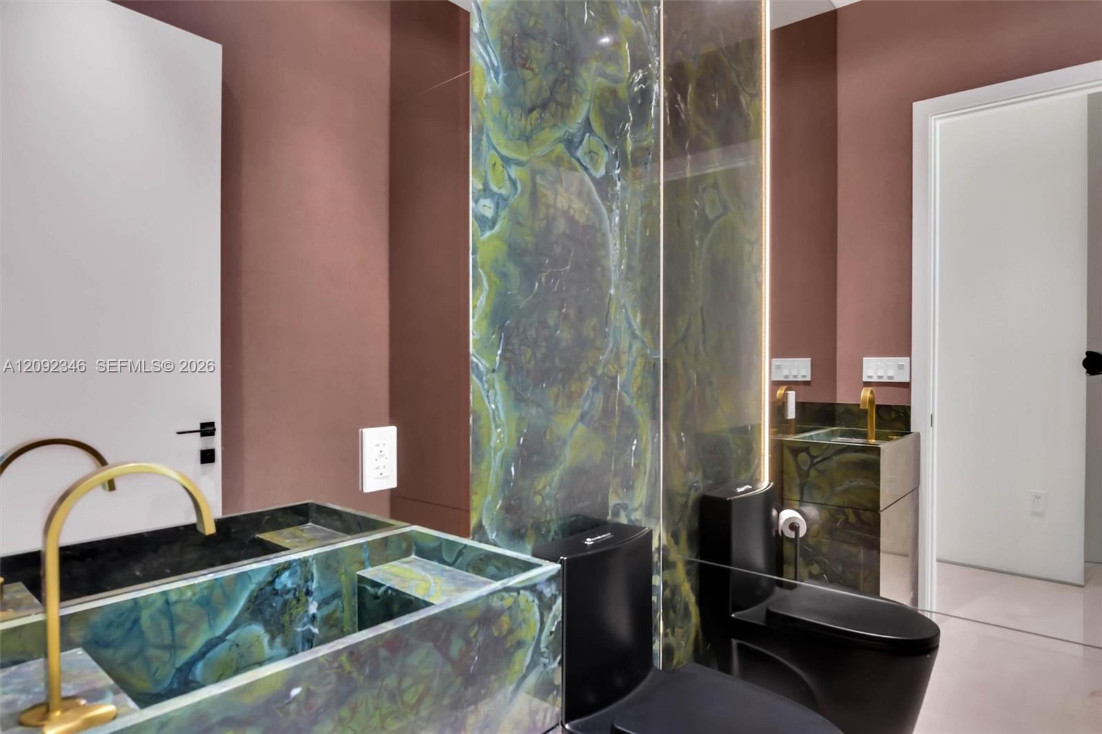135 SW 29th Road gallery image #17