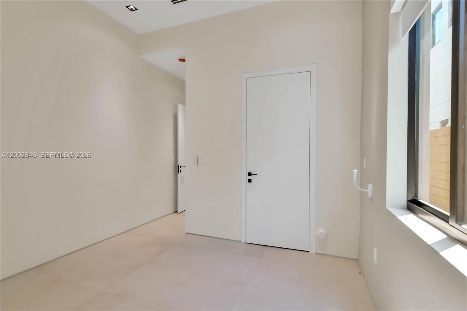 135 SW 29th Road gallery image #25