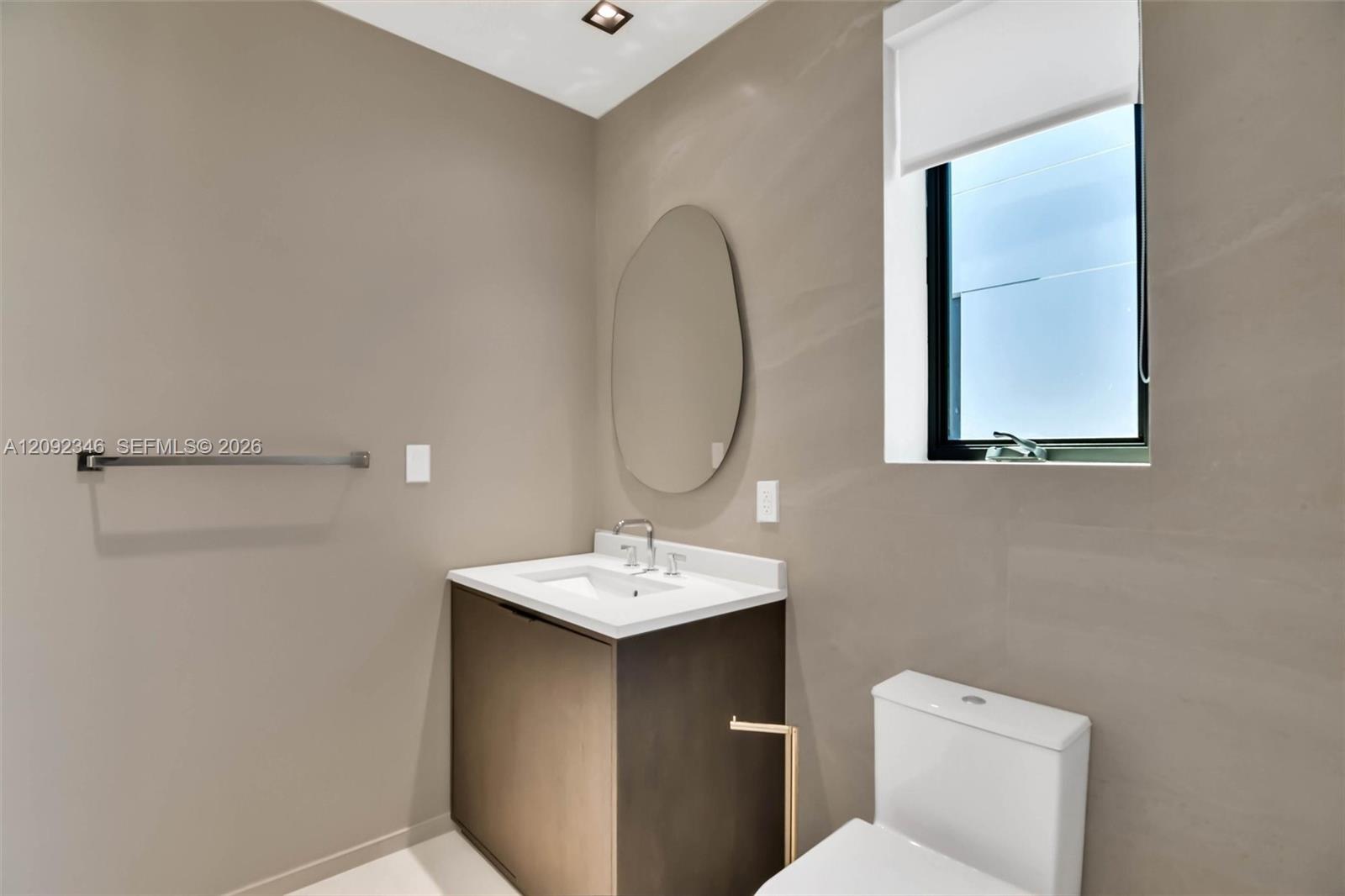 135 SW 29th Road gallery image #59