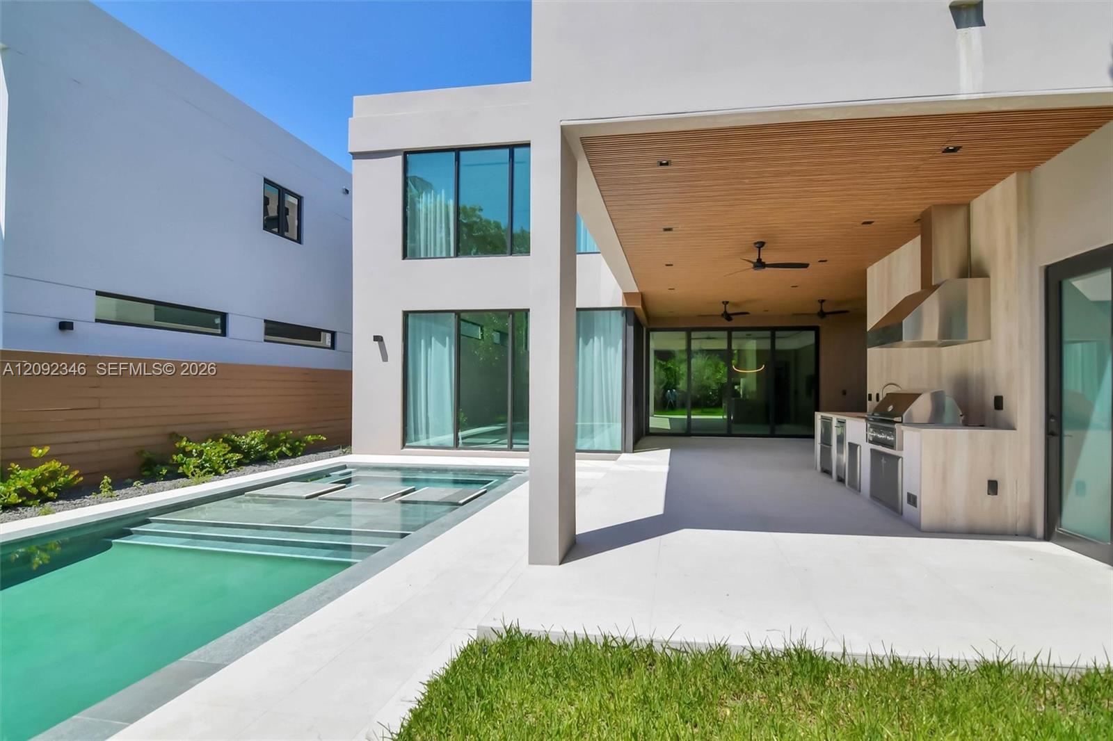 135 SW 29th Road gallery image #68