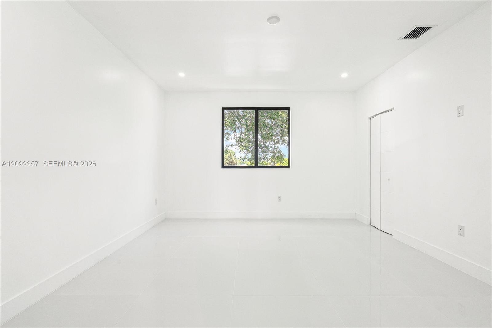 3453 NW 4th Street