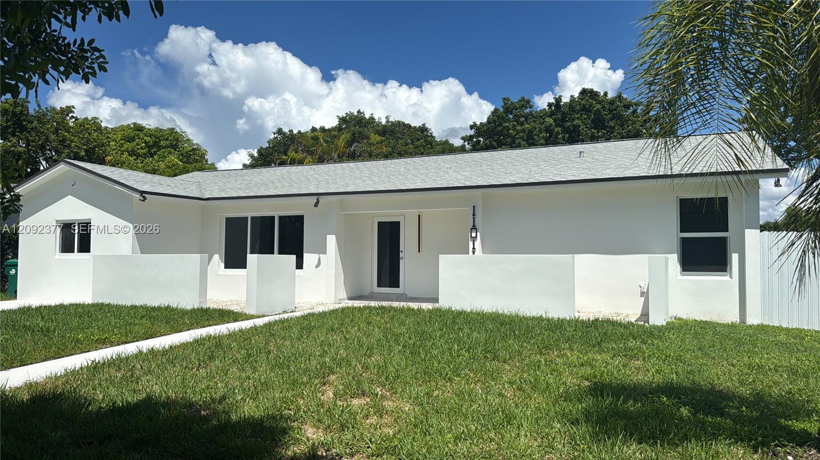 11011 SW 162nd Terrace gallery image #1
