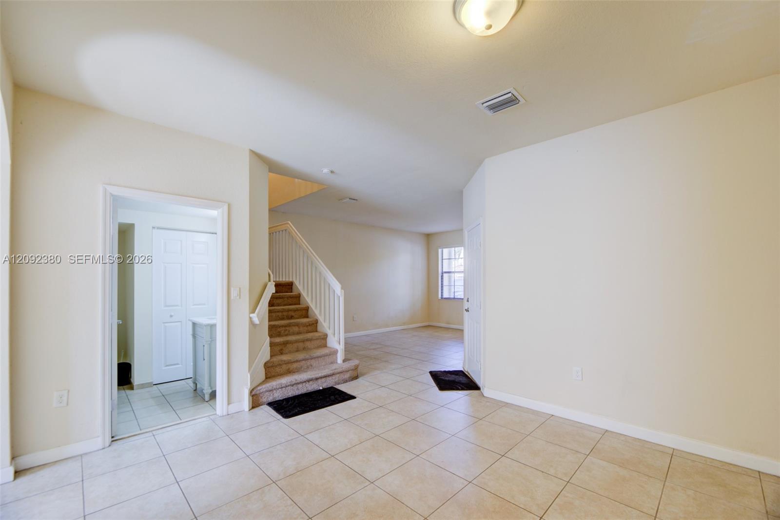 3316 W 91st Terrace