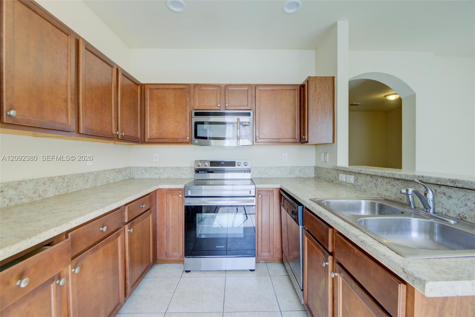 3316 W 91st Terrace