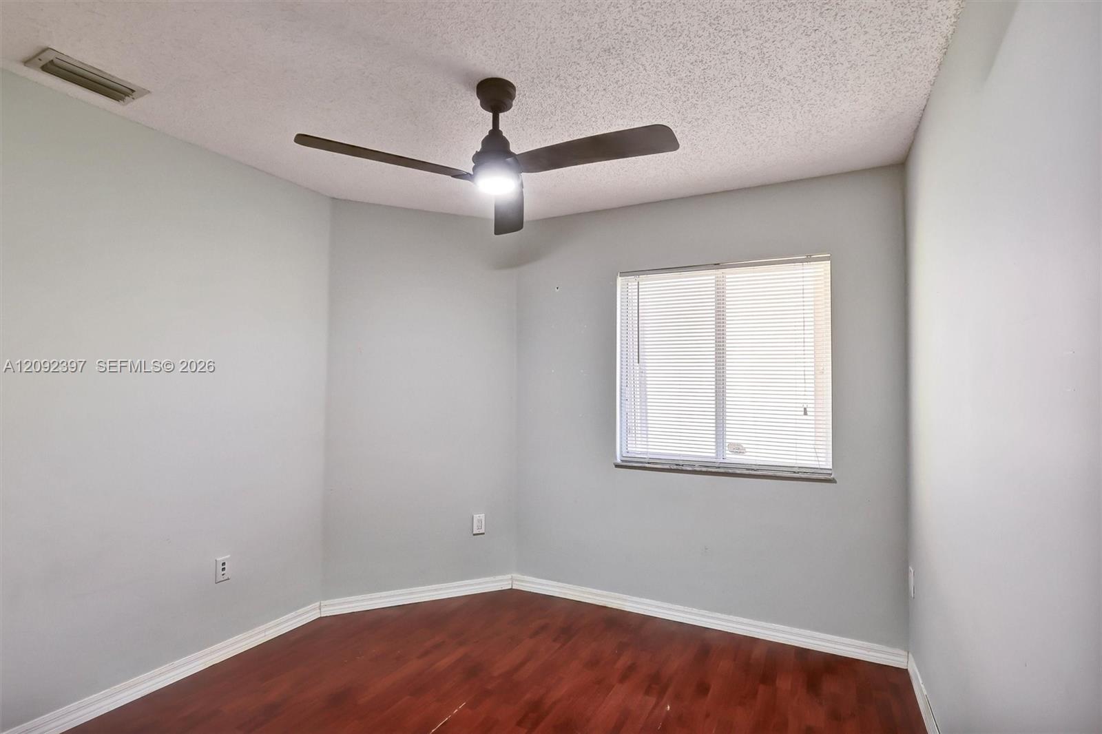 127 Danielle Court gallery image #14