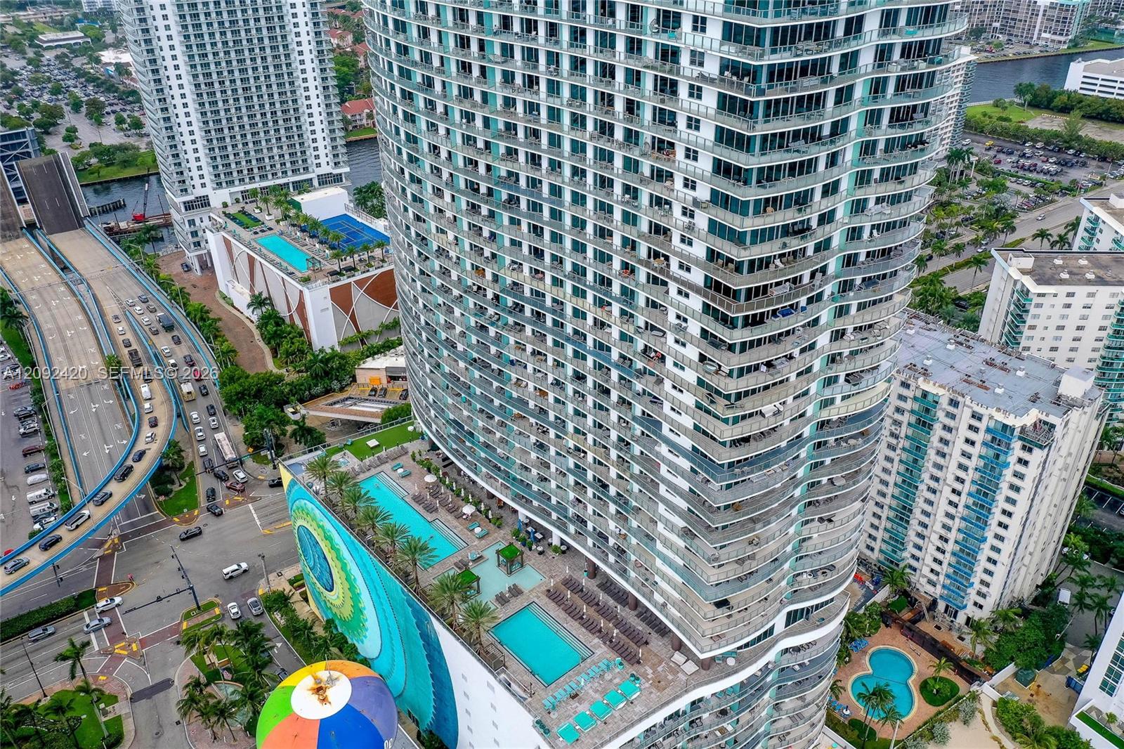4111 S Ocean Drive