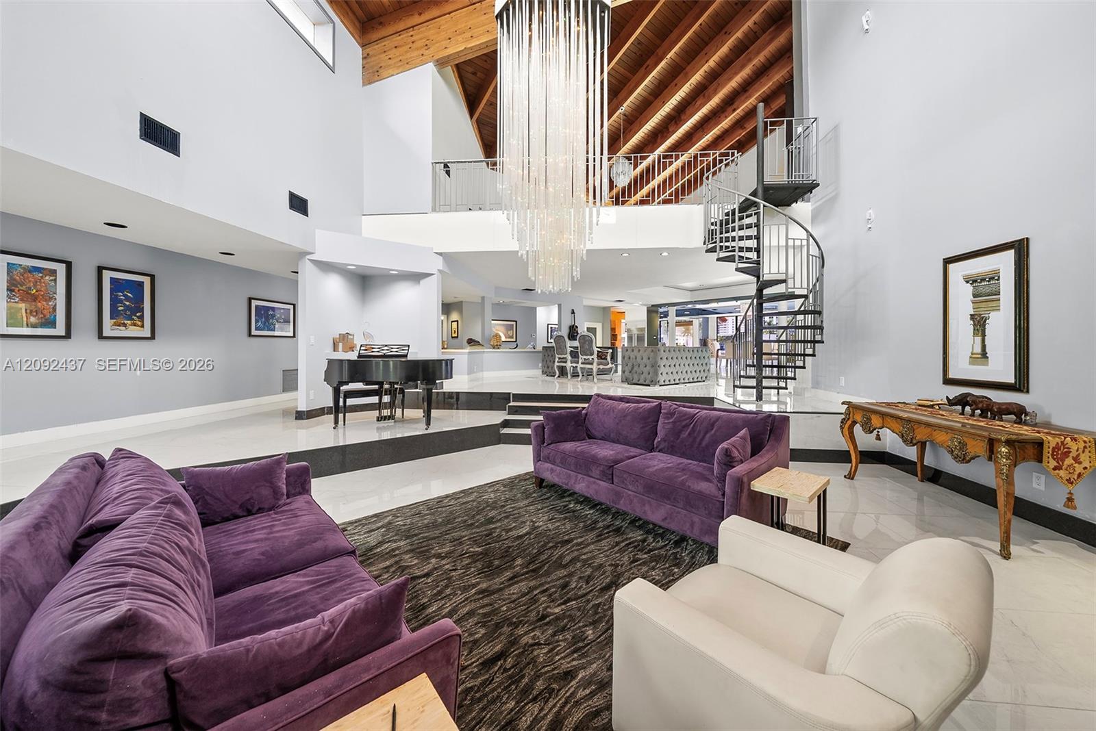 507 Palm Drive
