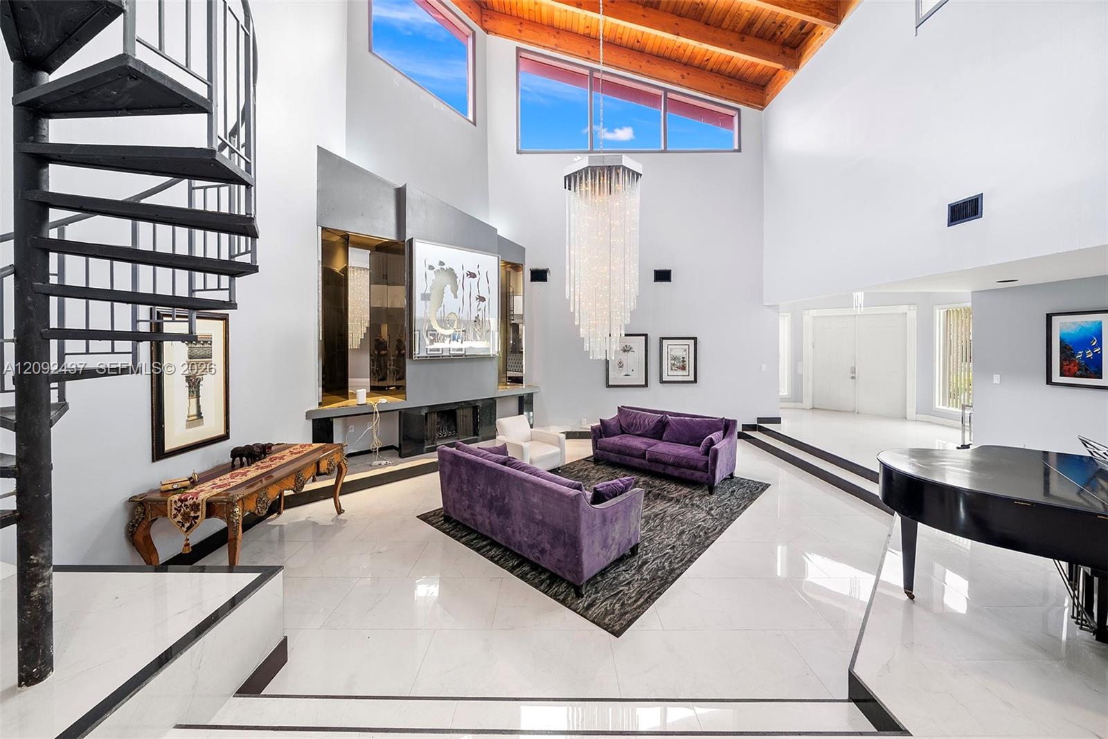 507 Palm Drive