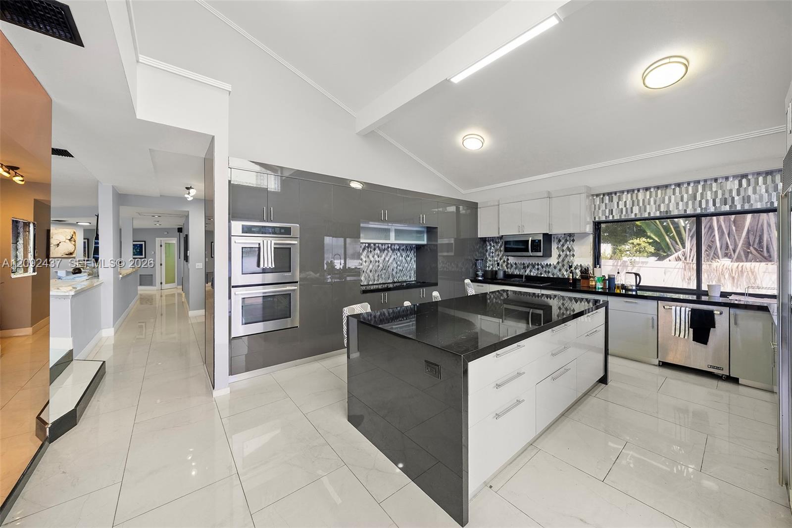 507 Palm Drive