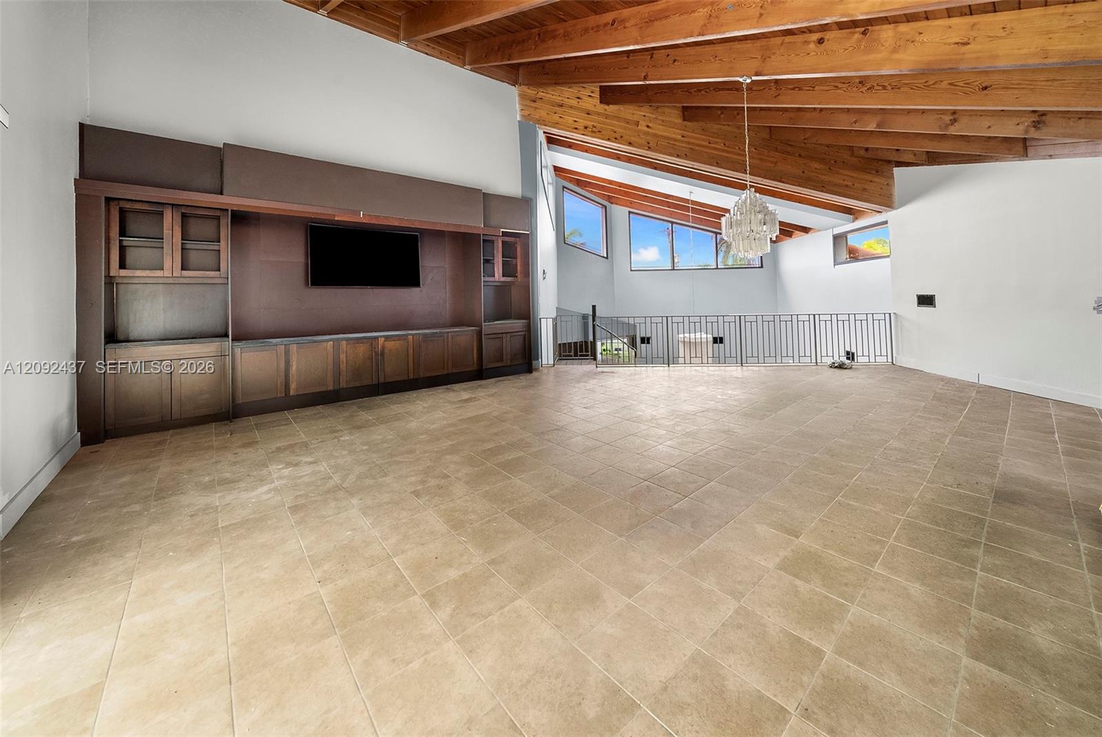 507 Palm Drive