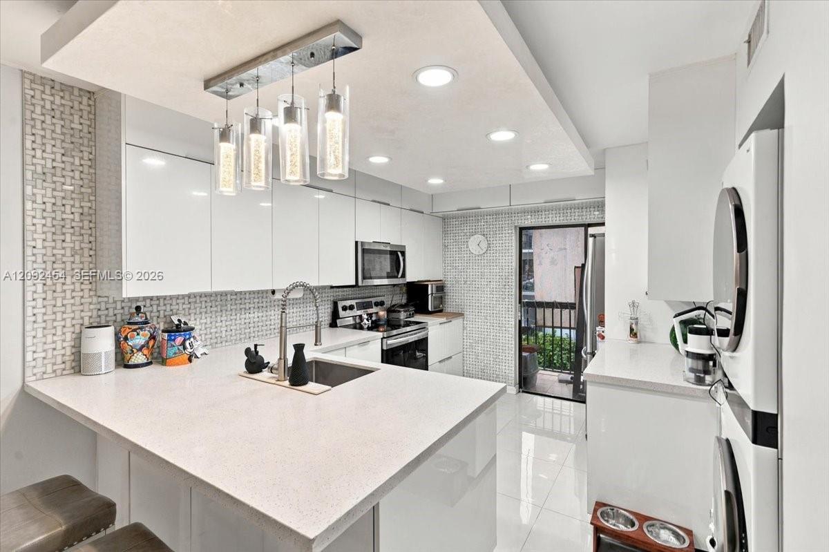 5350 W 21st Court