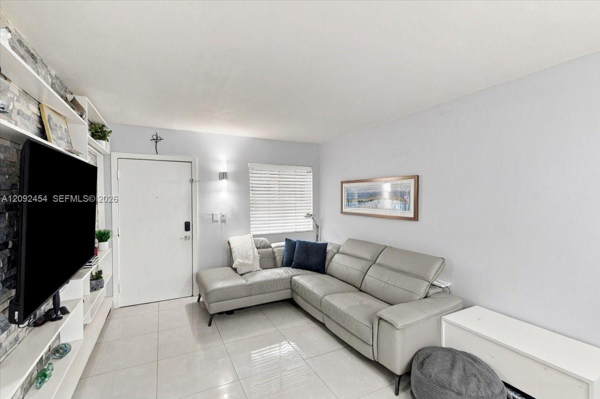 5350 W 21st Court
